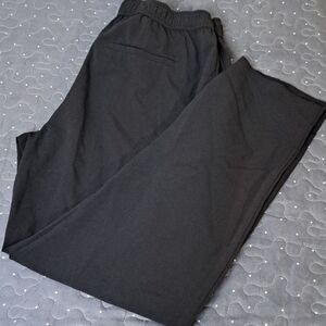 Ann Taylor Black pull on pants size small petite